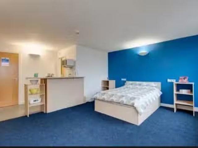 Apartment for rent in Fulwell