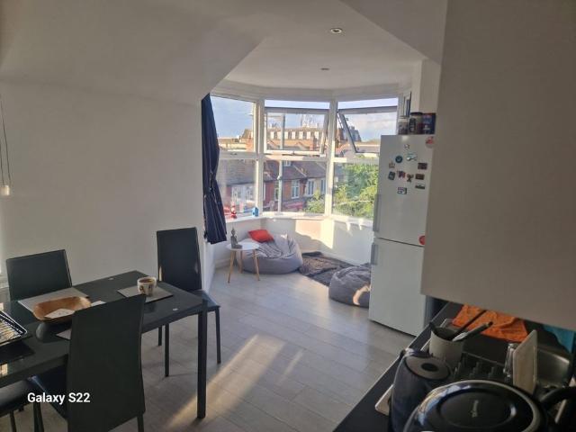 Apartment for rent in East Sheen, Greater London