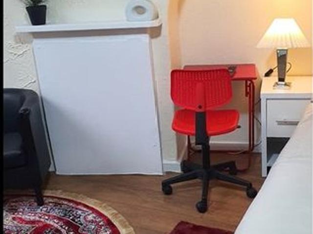 Apartment for rent in Lenton Abbey, Haddon