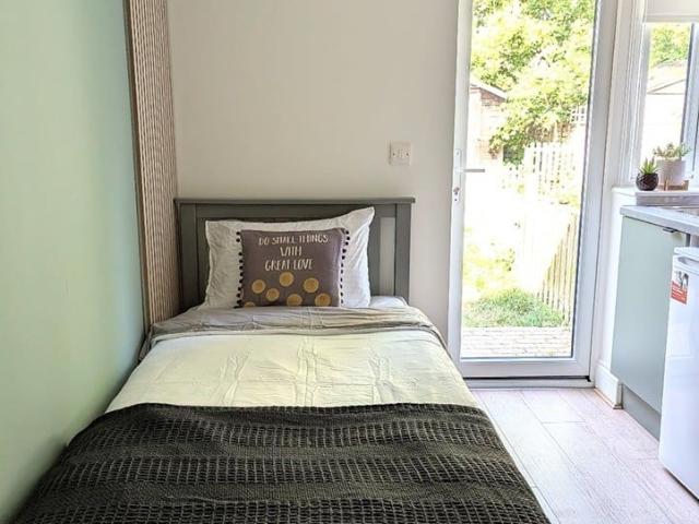 Room for rent in Greater London