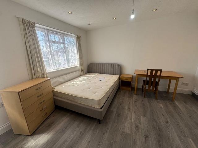 Room for rent in Greater London