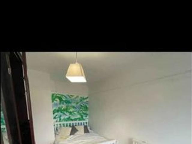 Room for rent in City Centre, Feckenham