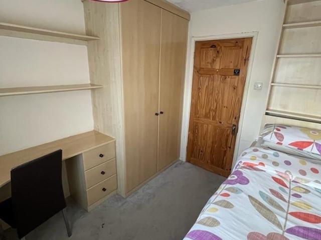 Room for rent in City Centre, Feckenham