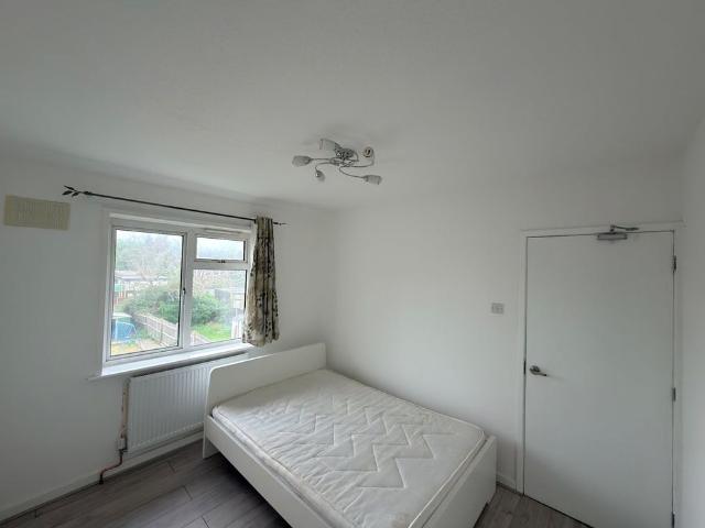 Room for rent in Greater London
