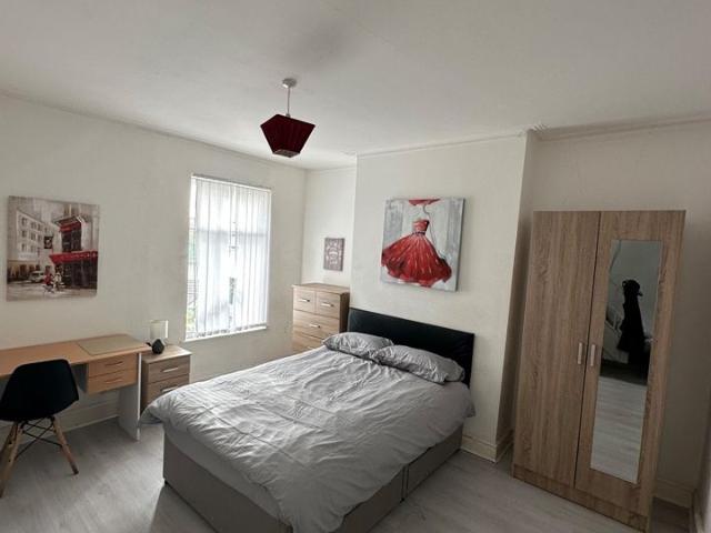 Room for rent in St George's Quarter / Cultural Quarter, Calderstones