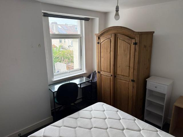 Room for rent in Redcliffe, Feckenham