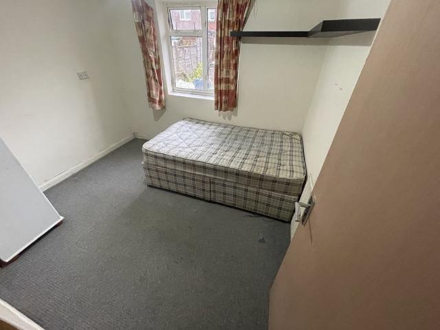 Room for rent in The Polygon, City Of Southampton