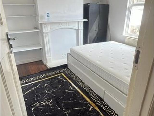 Room for rent in City Centre, Feckenham