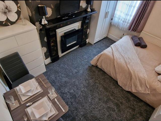 Room for rent in London Borough of Croydon, Greater London