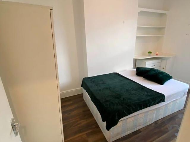 Room for rent in Harlesden, Greater London