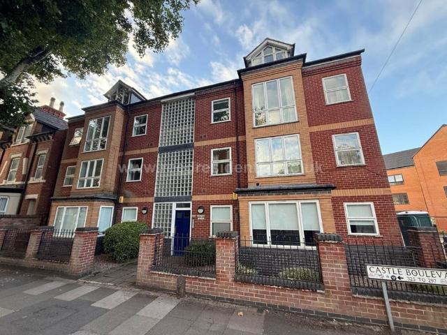 Room for rent in Lenton Abbey, Haddon