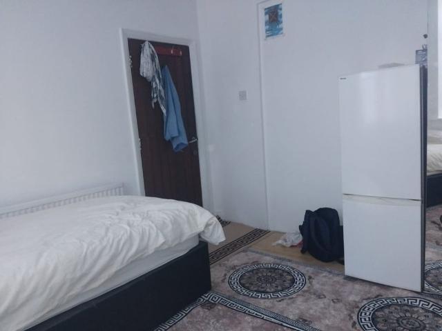 Room for rent in Colindale, Greater London