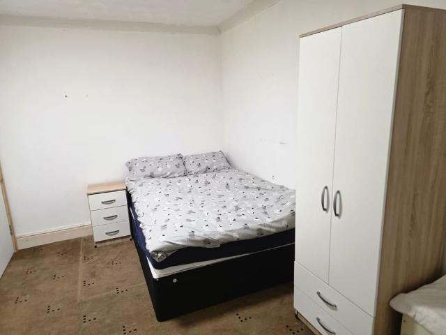 Room for rent in Ladywood, West Midlands