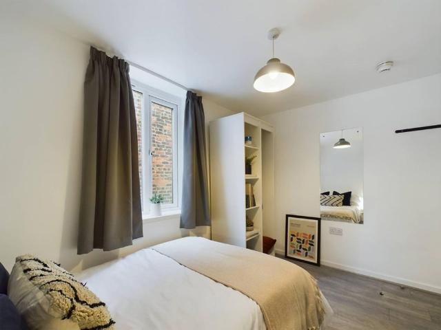Room for rent in City Centre, Georgia