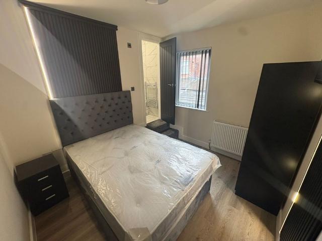 Room for rent in St George's Quarter / Cultural Quarter, Calderstones