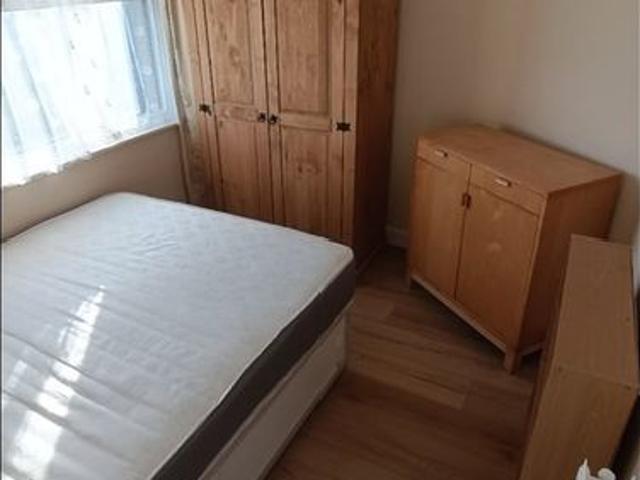 Room for rent in Upper Knowle, Feckenham