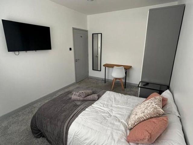 Room for rent in London, Colindale