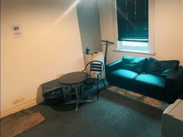 Room for rent in Redcliffe, Feckenham