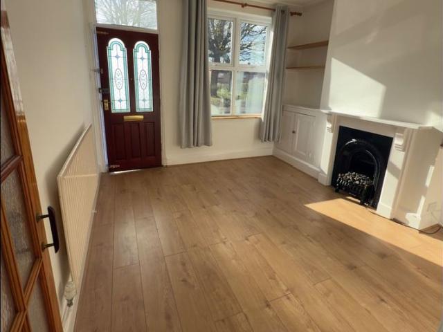 Room for rent in Lenton Abbey, Haddon