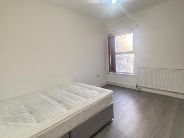 Room for rent in Spring Park, Luton