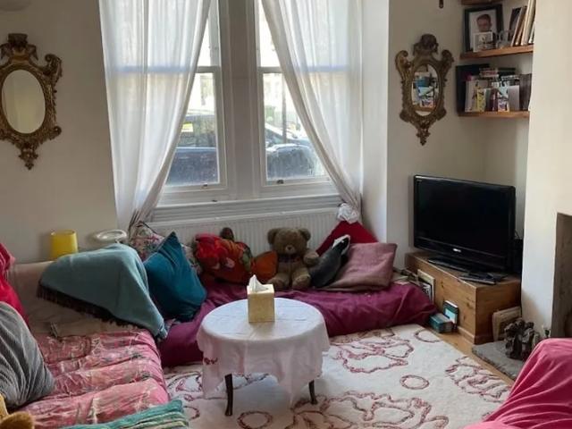 Room for rent in Round Hill, Brighton