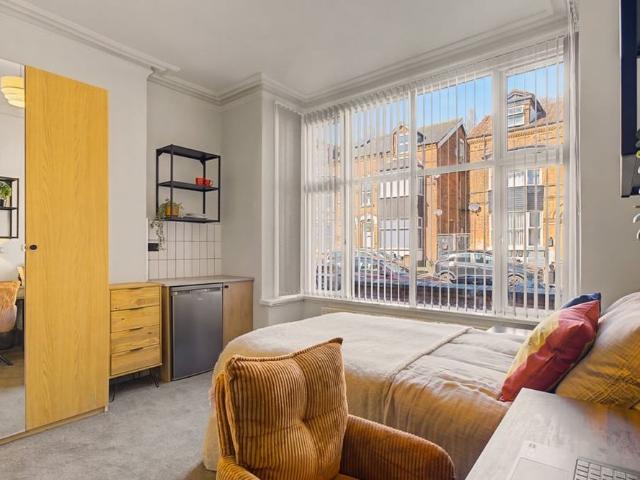 Room for rent in Ladywood, West Midlands
