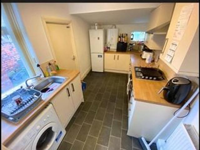 Room for rent in Pendleton, Salford