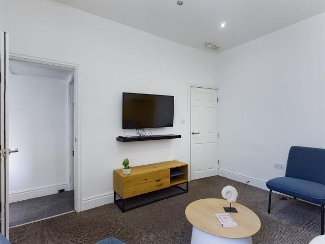 Apartment for rent in St George's Quarter / Cultural Quarter, Calderstones