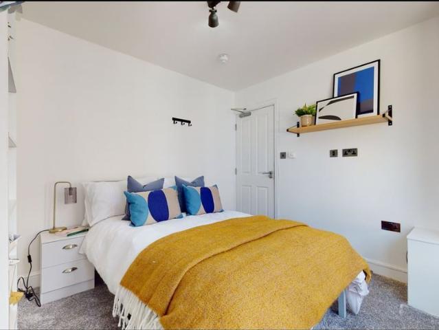 House for rent in St George's Quarter / Cultural Quarter, Calderstones