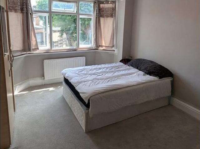 Room for rent in Harlesden, Greater London