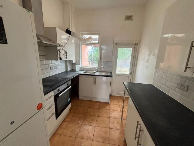 Room for rent in Gants Hill, Greater London