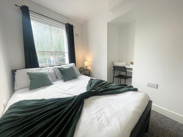 Room for rent in Old City, Bristol