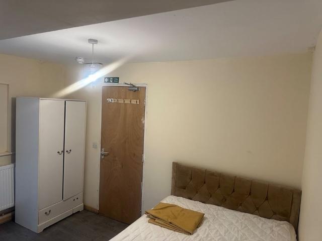 Room for rent in Spring Park, Luton