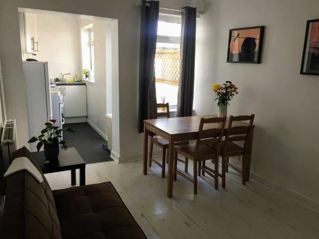 Room for rent in Newtown, Reading