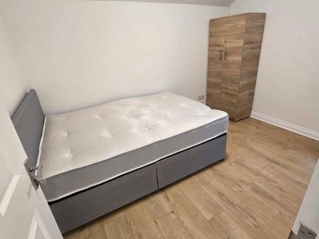 Room for rent in London Borough of Croydon, Greater London