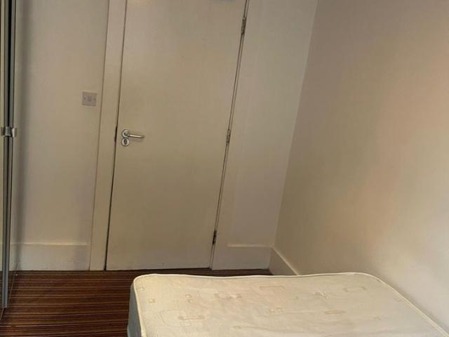 Room for rent in The Meadows, Haddon