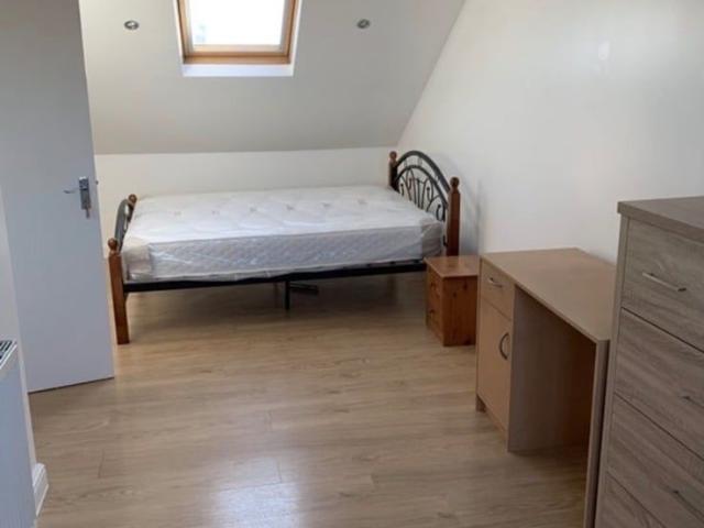 Room for rent in London Borough of Redbridge, Greater London
