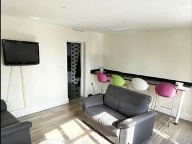 Room for rent in Camp Field, Leeds