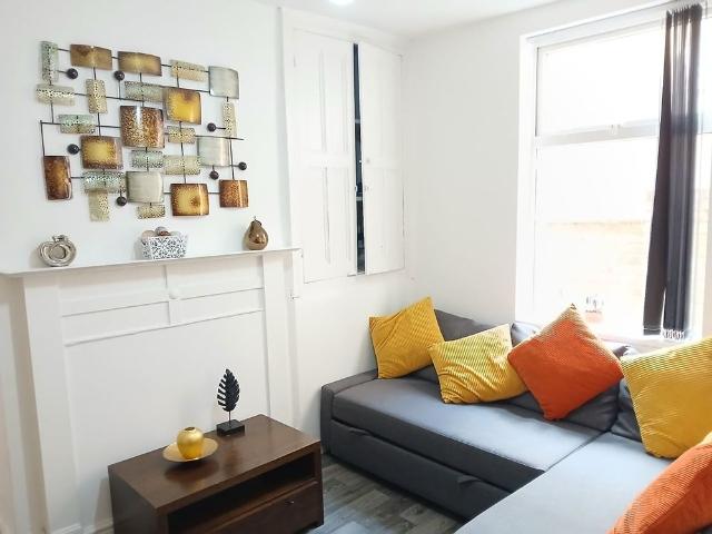 Room for rent in Black Friars, Old Wharf