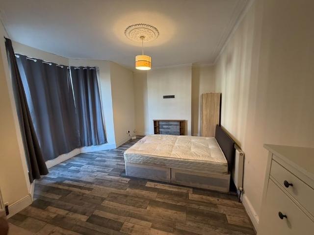 Room for rent in London Borough of Redbridge, Greater London