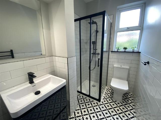 Room for rent in City Centre, Isle Of Man