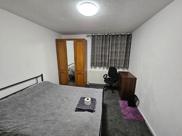 Room for rent in Sparkbrook, Isle Of Man