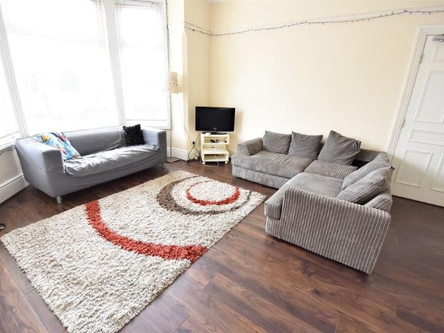 Room for rent in Lenton Abbey, City of Nottingham