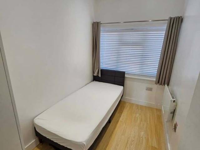 Room for rent in Sudbury, Greater London