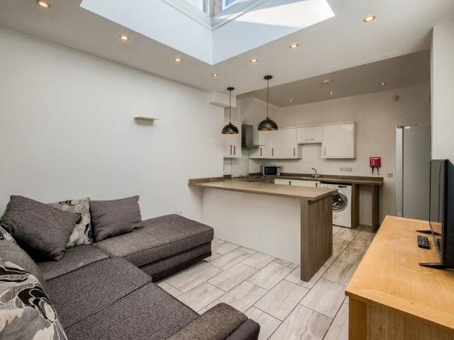 Room for rent in Hillfields, West Midlands