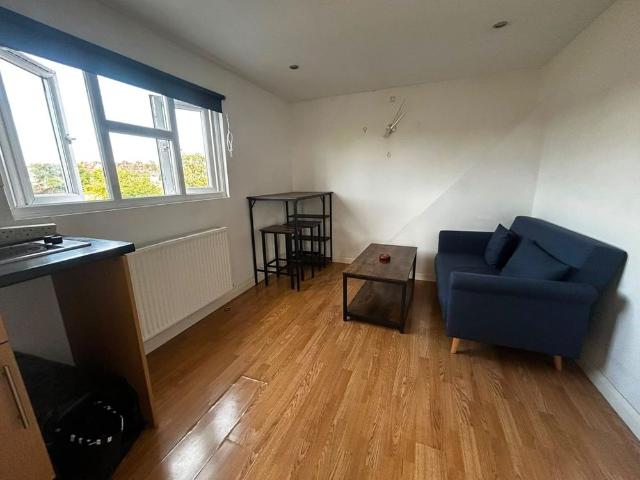 Apartment for rent in London Borough of Lambeth, Greater London