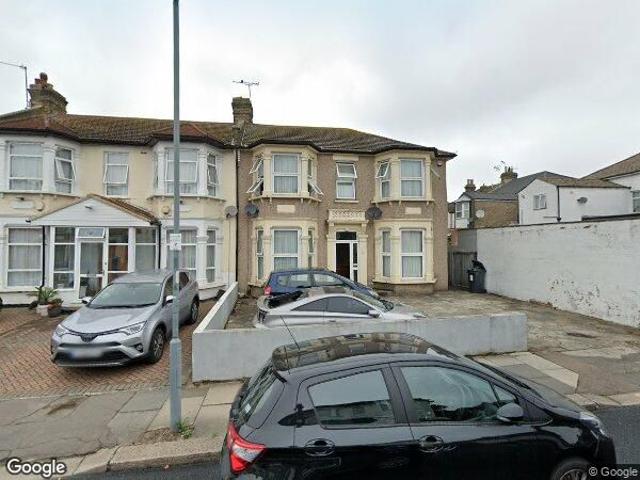 Room for rent in Gants Hill, Greater London
