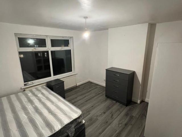 Room for rent in Ladywood, West Midlands
