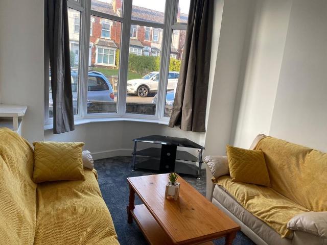 Room for rent in West Midlands