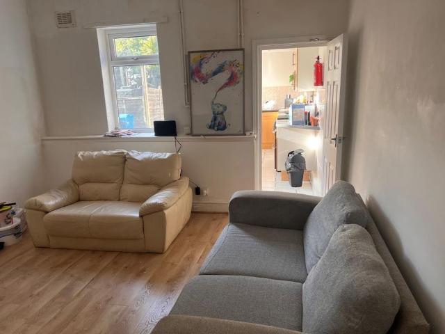Room for rent in Saint George's, Netherthorpe